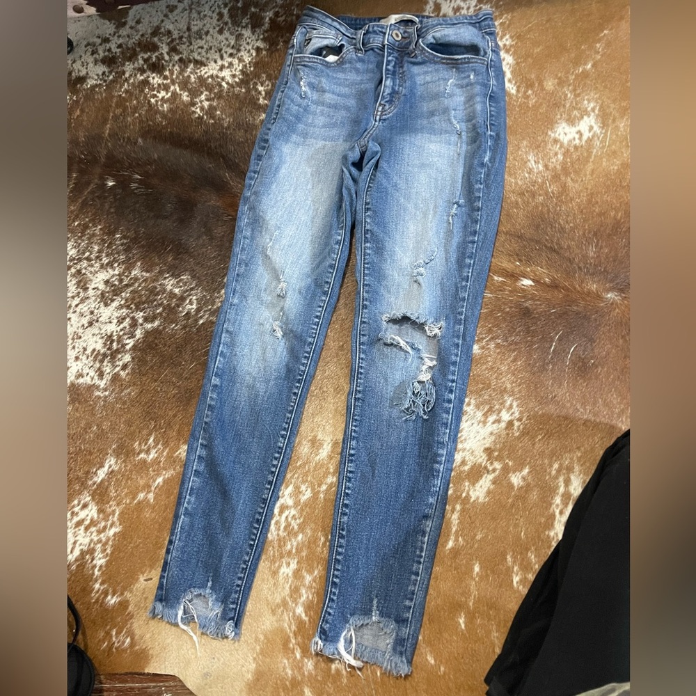 Kancan distressed skinny 26
